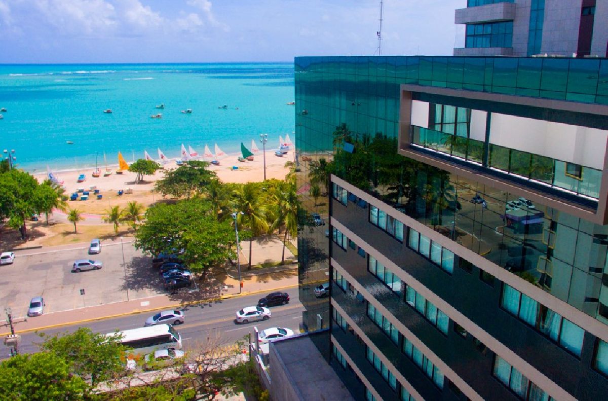 Conheça a Roda Maceió, nova opção de passeio na orla da capital alagoana