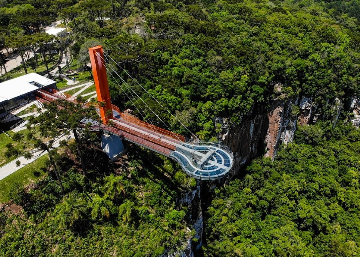 Skyglass Canela fortalece relacionamento com o trade e amplia ações de educação ambiental