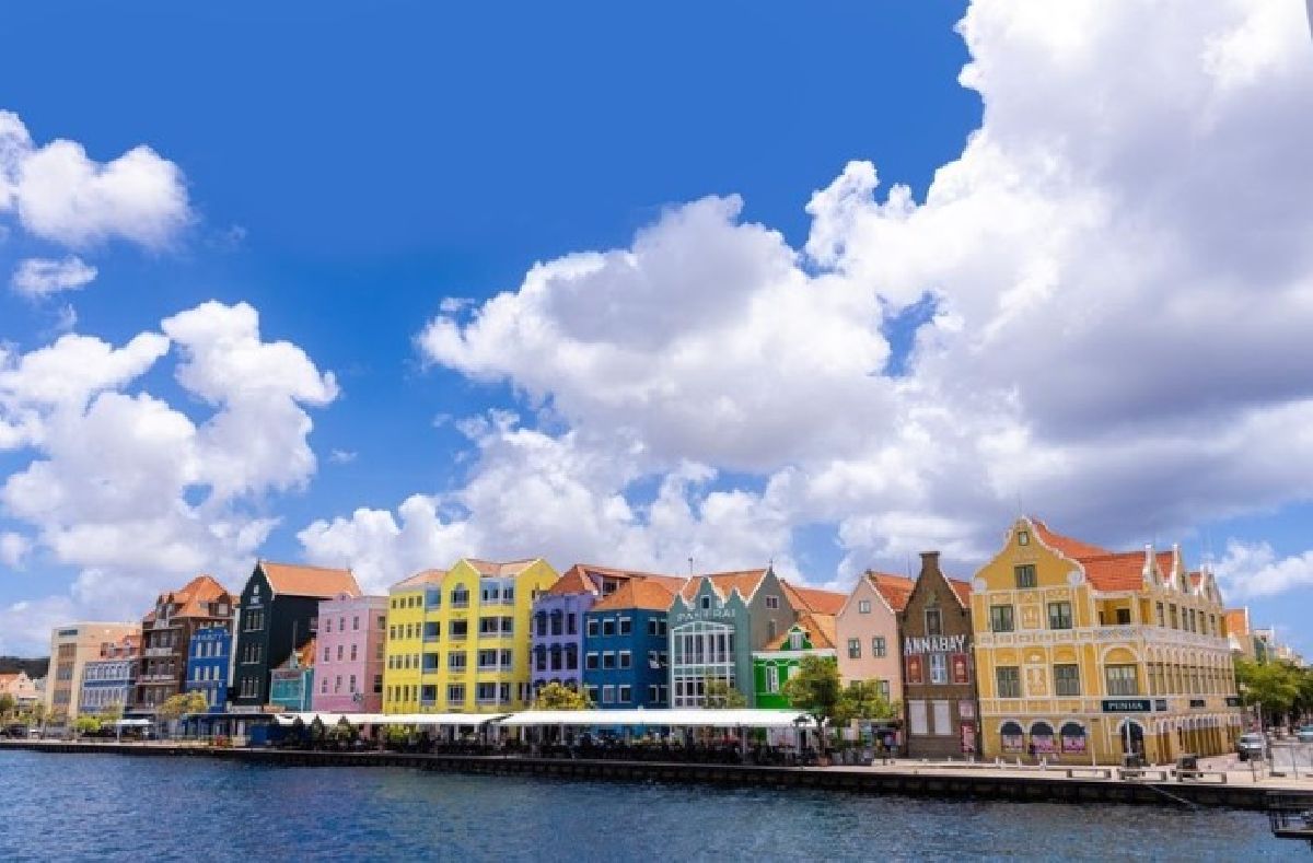 Brasil impulsiona crescimento recorde do turismo em Curaçao