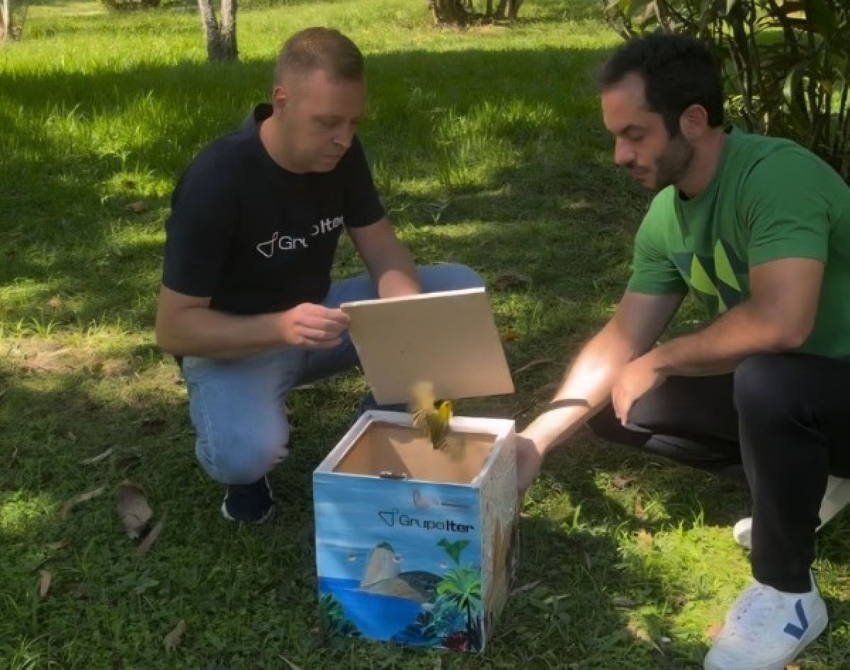 Parque Bondinho Pão de Açúcar® e Grupo Iter realizam soltura de ave silvestre em parceria com o Instituto Vida Livre