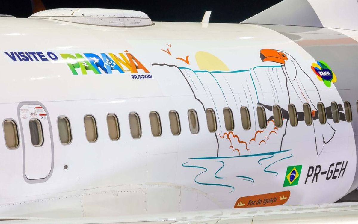 Cataratas do Iguaçu ganham pintura especial em avião da Gol