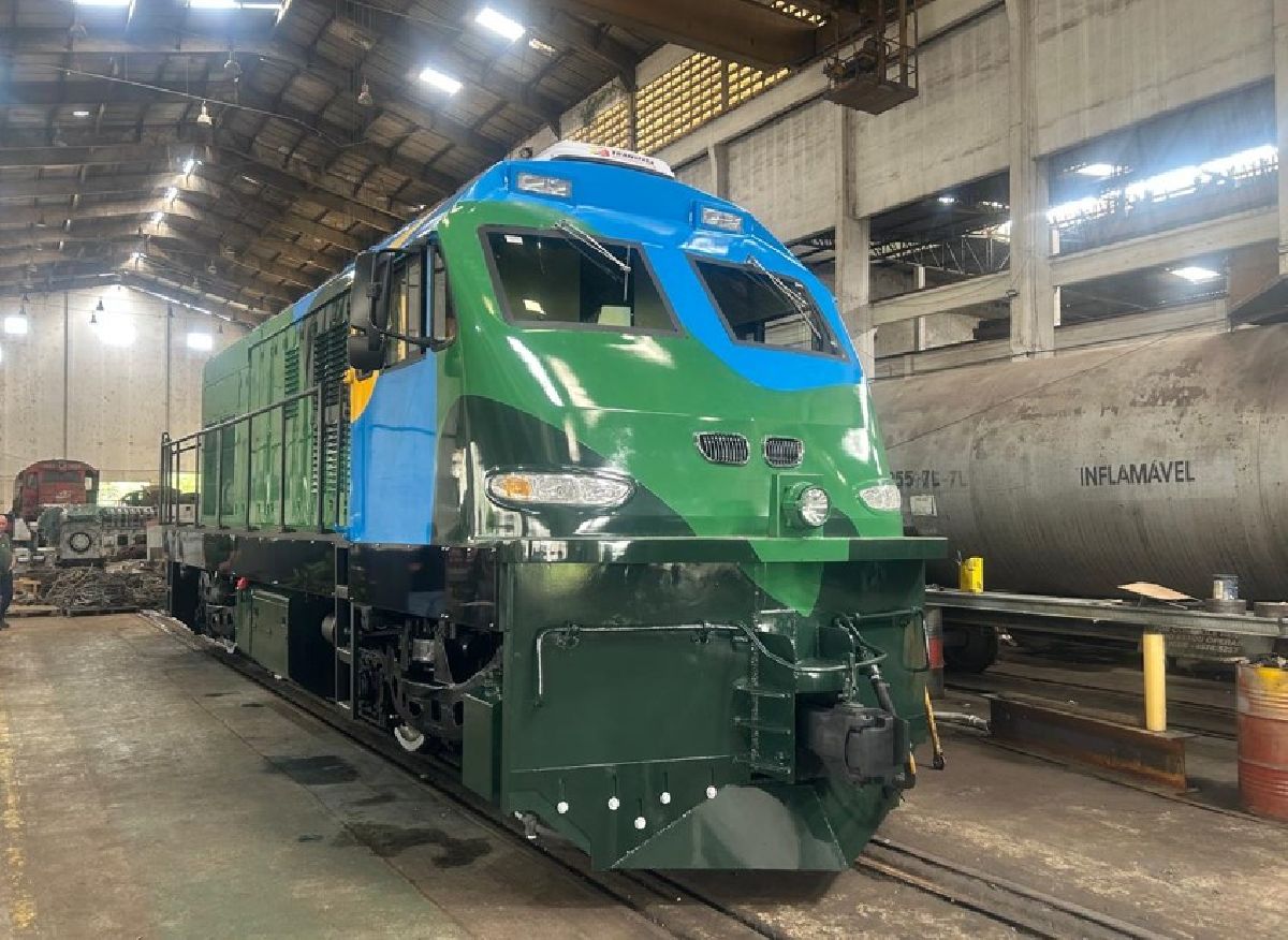Serra Verde Express recebe nova locomotiva de US 1 milhão para ampliar o turismo ferroviário em Curitiba