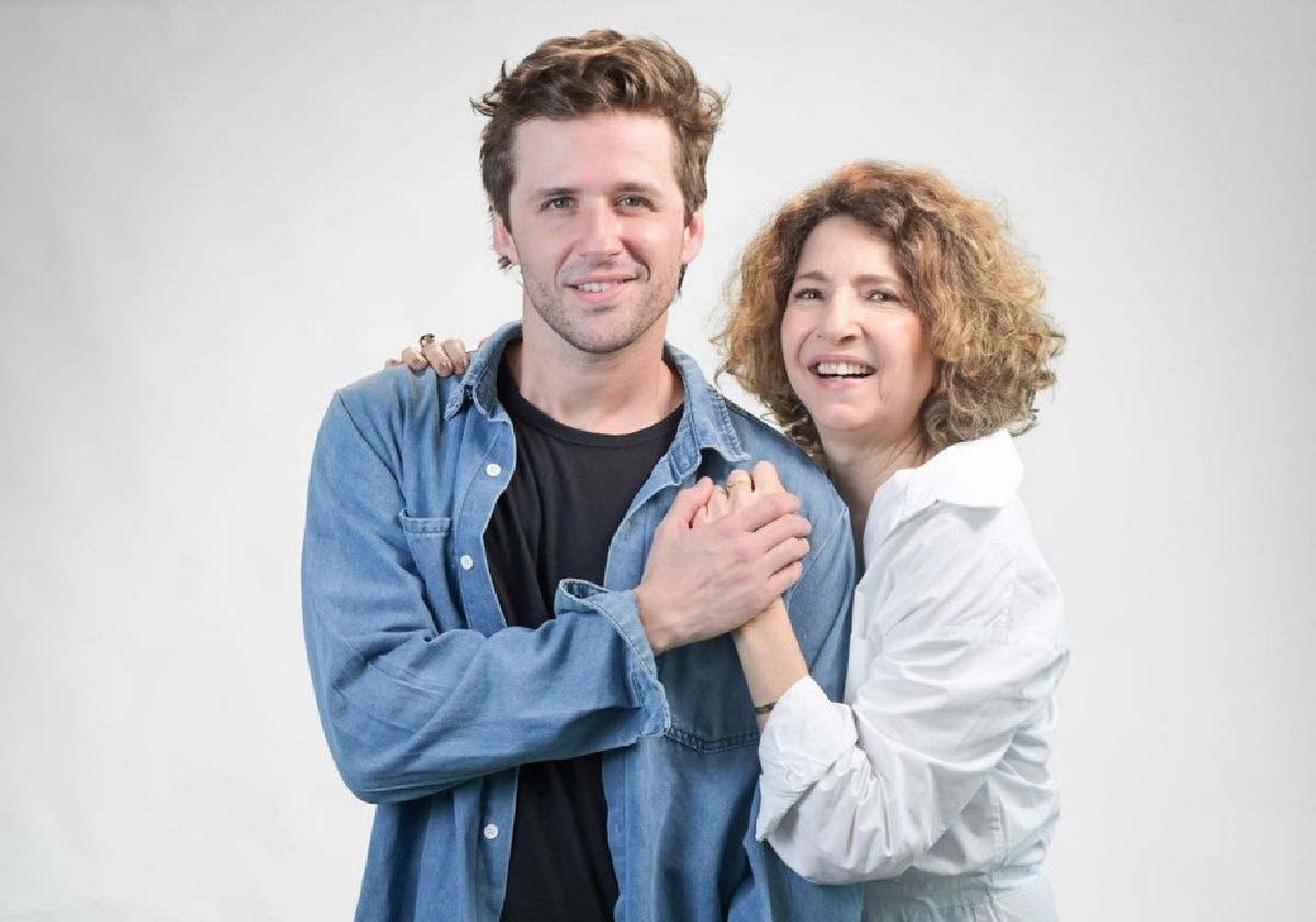 Depois de uma primeira turnê nacional de sucesso, comédia romântica MATILDE reestreia no Teatro FAAP