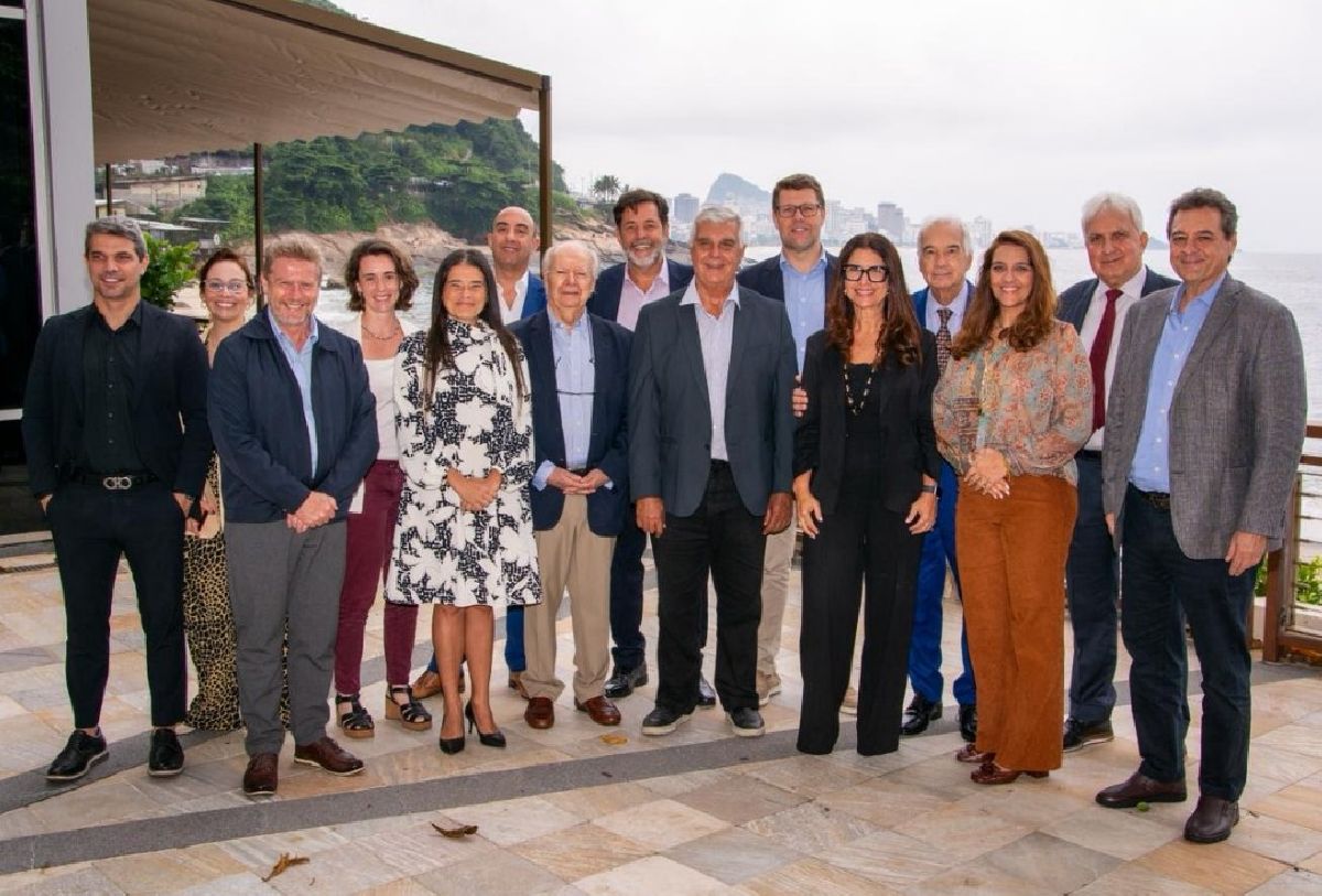 Diretores dos hotéis cinco estrelas recebem secretário Tutuca em seu encontro mensal