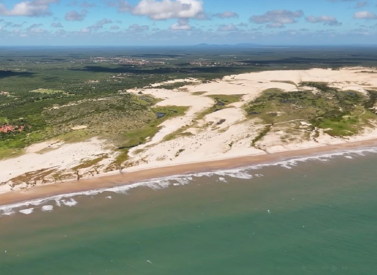 Club Med e Grupo Sirena assinam acordos de cooperação com o governo do Ceará e município de Beberibe e anunciam 2 mil novos empregos no estado