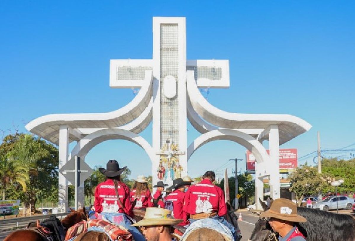 Reformas em pousadas e casas movimenta Trindade antes da Romaria do Divino Pai Eterno