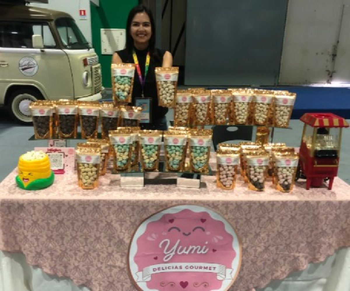 Yumi Delícias Gourmet transforma pipoca artesanal em experiência de sabor e afeto na Expo Turismo Goiás 2026