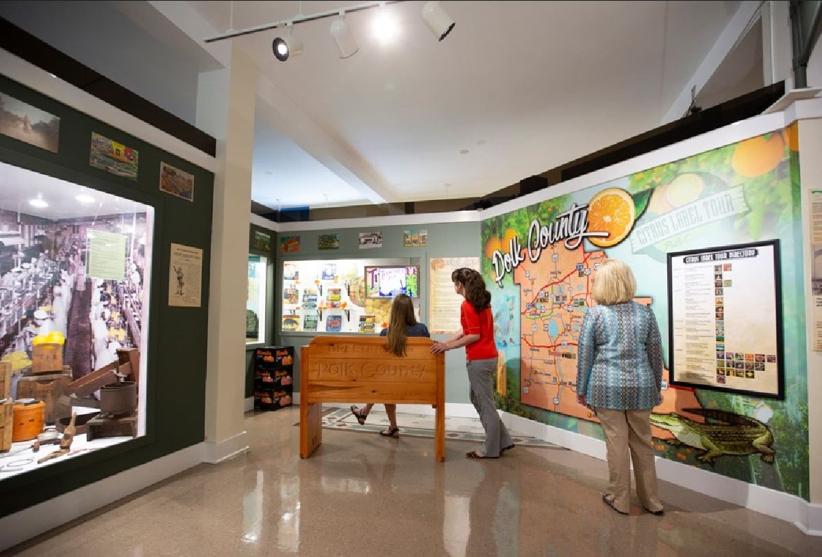 A arte da nostalgia e da criatividade: uma imersão cultural pelo coração da Flórida Central