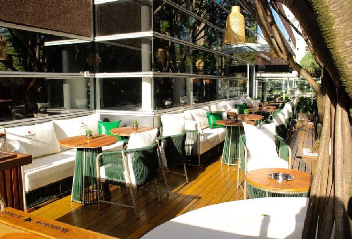 Pullman São Paulo Vila Olímpia ganha deck ao ar livre de Heineken® Ultimate