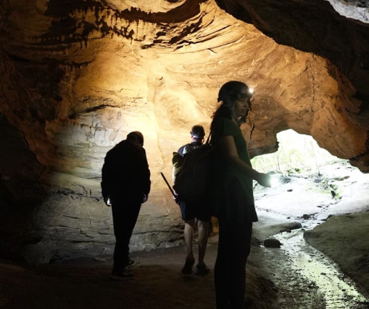 As grutas que tornam Ibitipoca um dos destinos mais surpreendentes do Brasil
