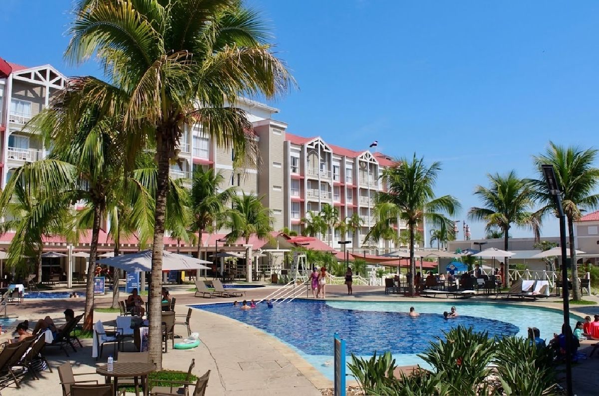 Entre piscinas e parque aquático, uma experiência em família no São Pedro Thermas Resort