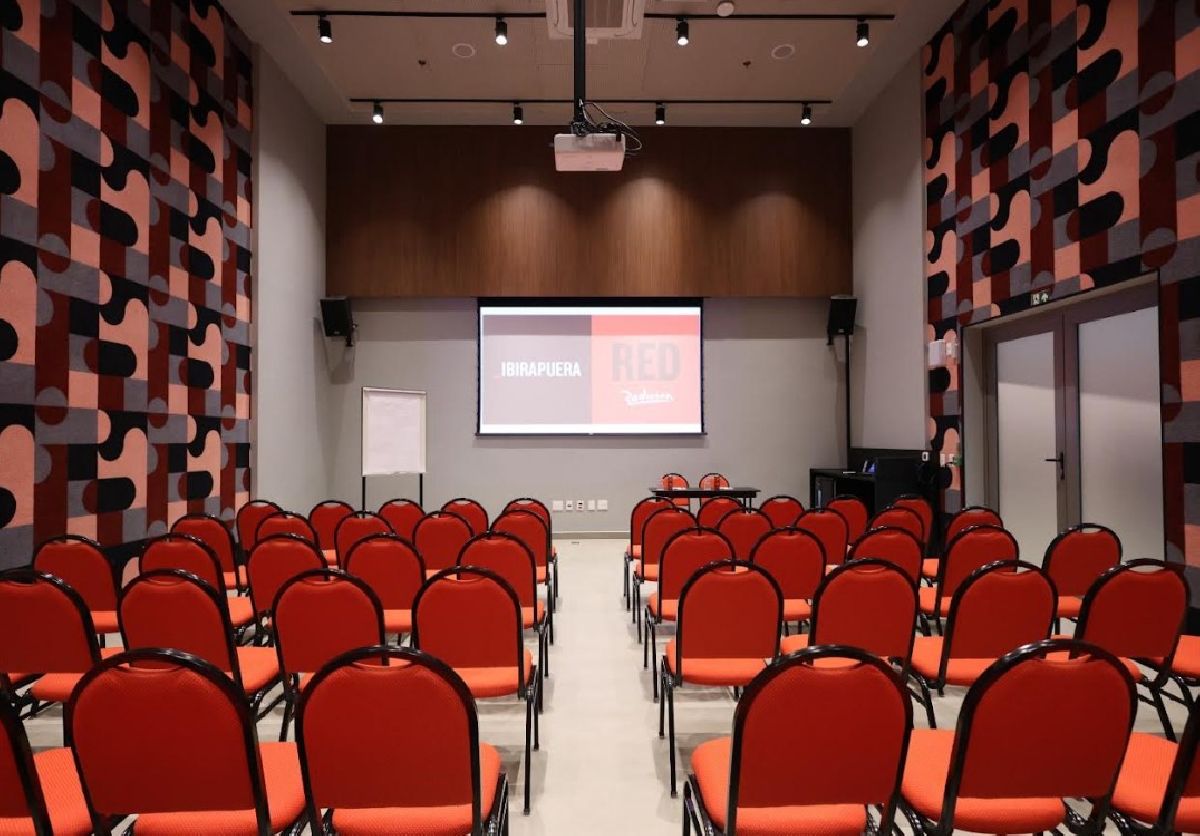 Radisson RED Ibirapuera comemora primeiro ano em São Paulo e amplia atuação no mercado de eventos corporativos