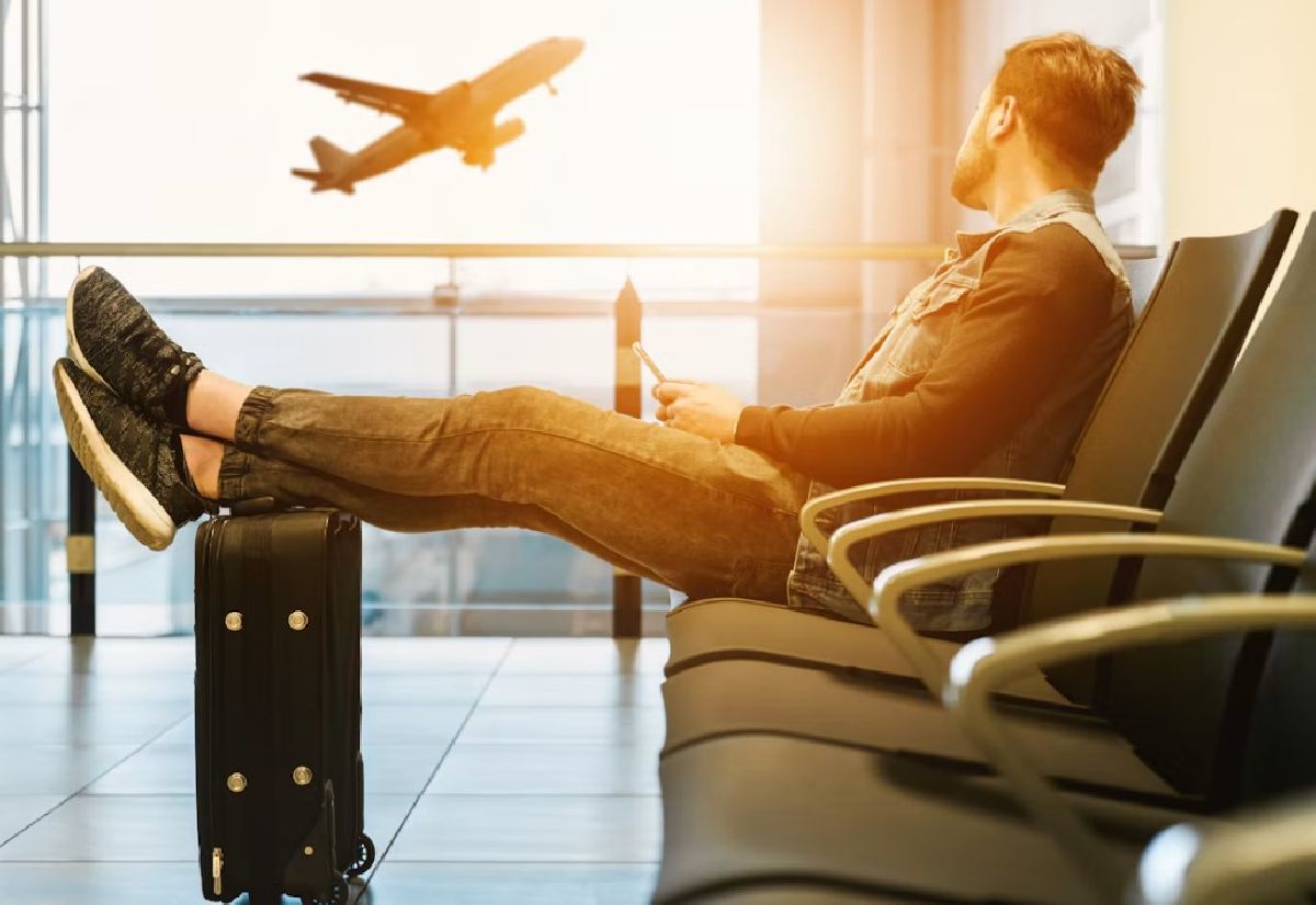 Antes de embarcar: 8 preparativos digitais que podem evitar problemas durante uma viagem internacional