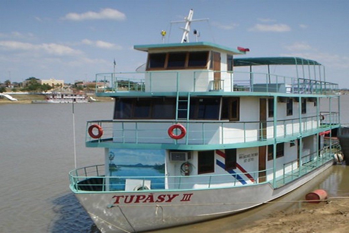 BARCO-HOTEL TUPASY III