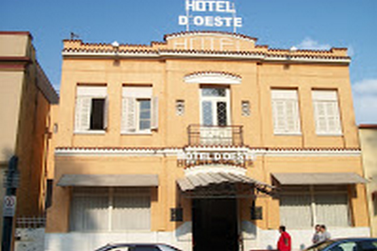 HOTEL D´OESTE