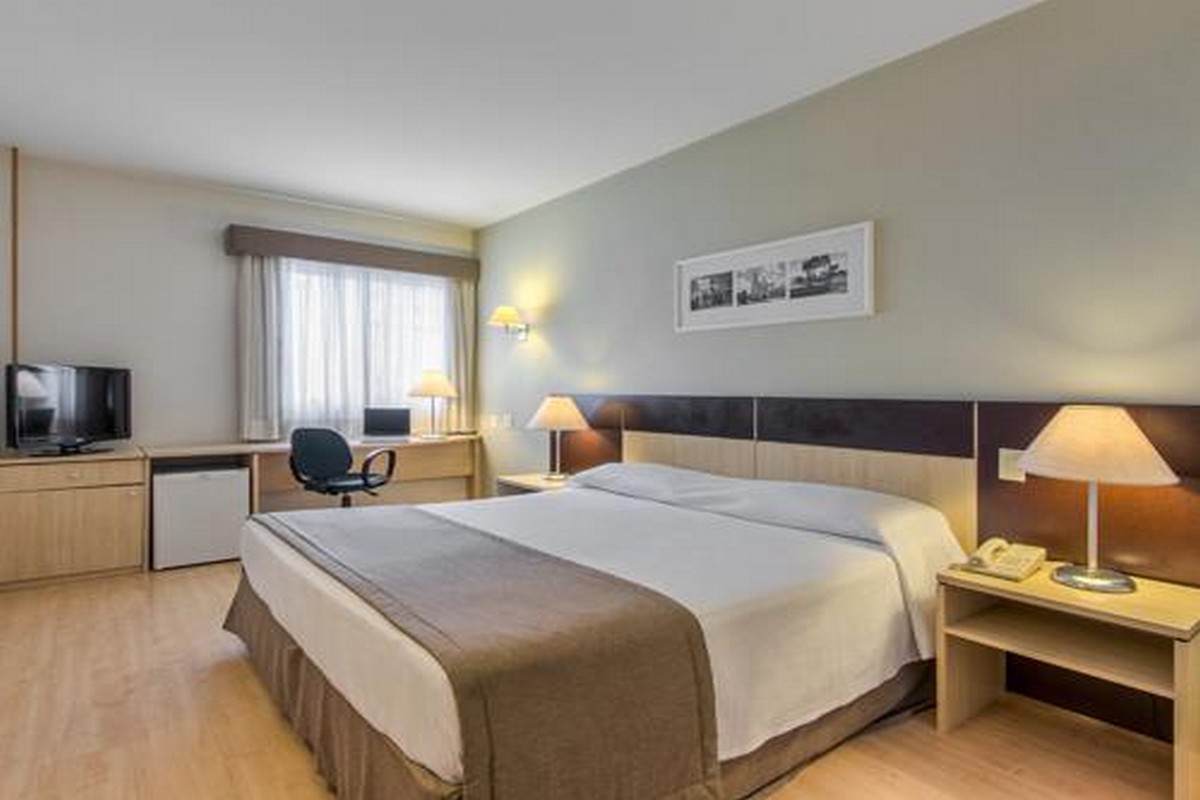 HOTEL TULIP INN BATEL HOTEL TULIP INN BATEL