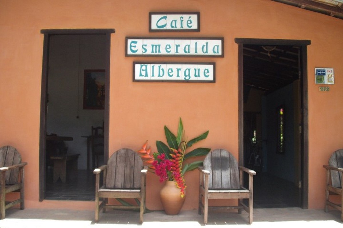 CAFÉ ESMERALDA ALBERGUE