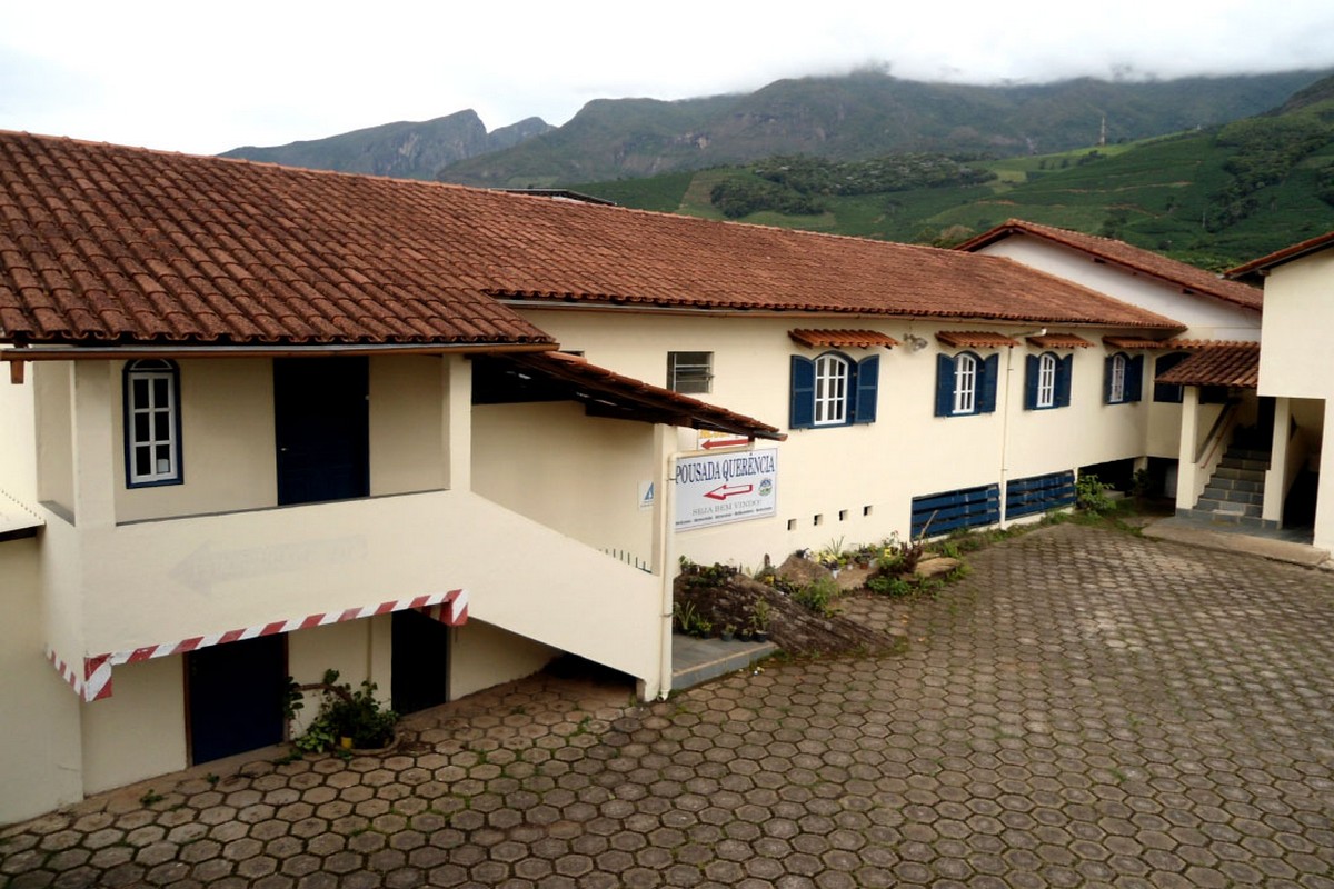 QUERÊNCIA HOSTEL