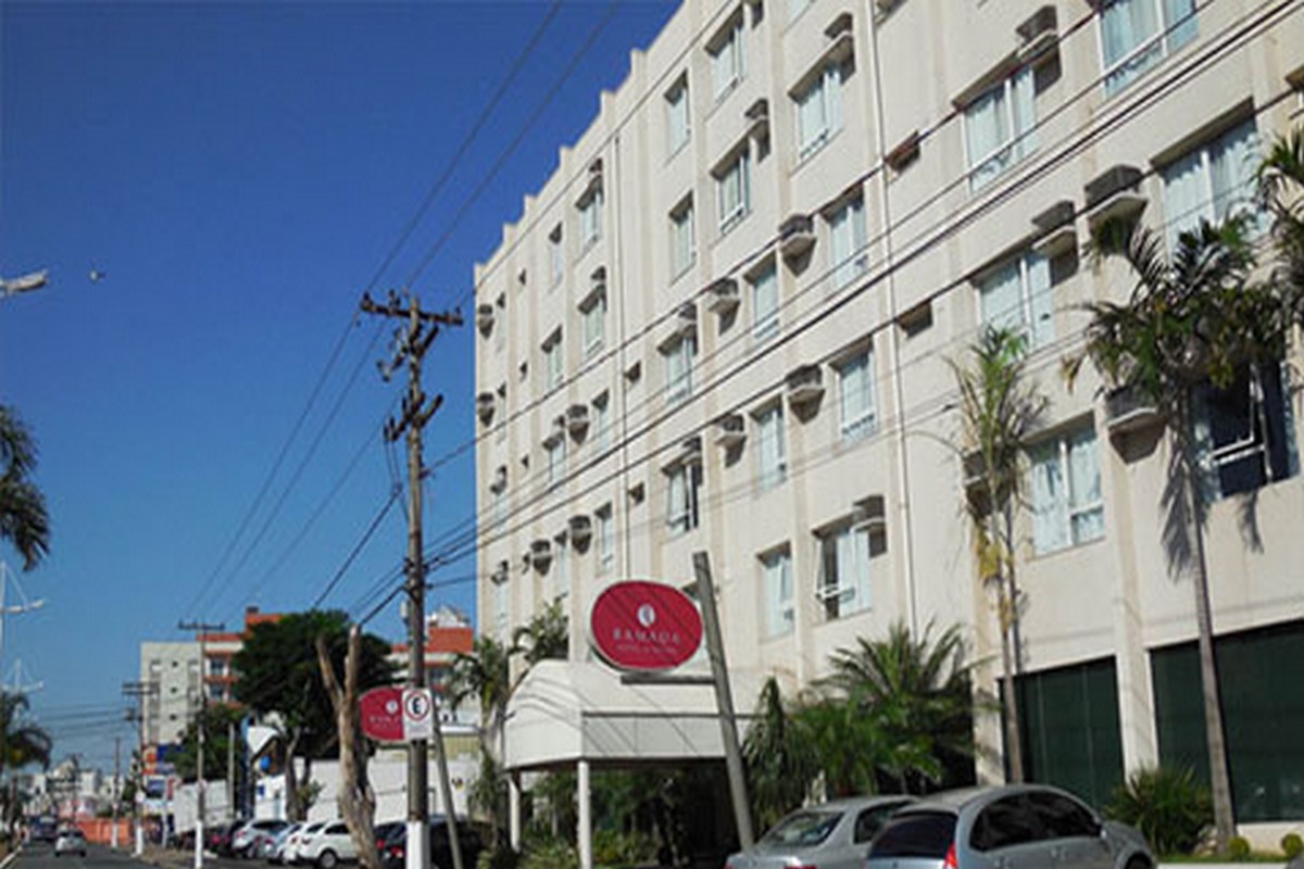 RAMADA HOTEL & SUÍTES AMERICANA