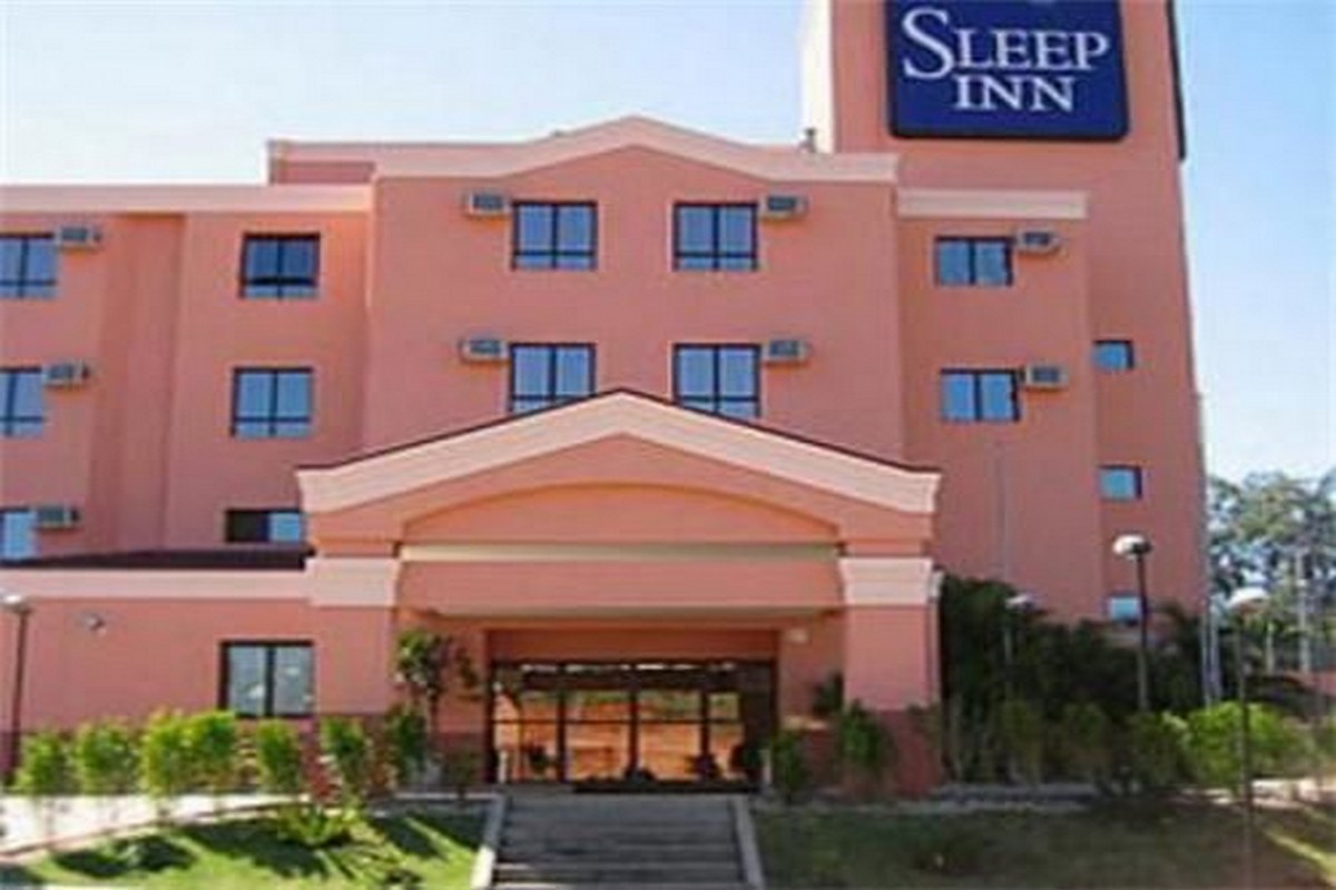 SLEEP INN GALLERIA HOTEL