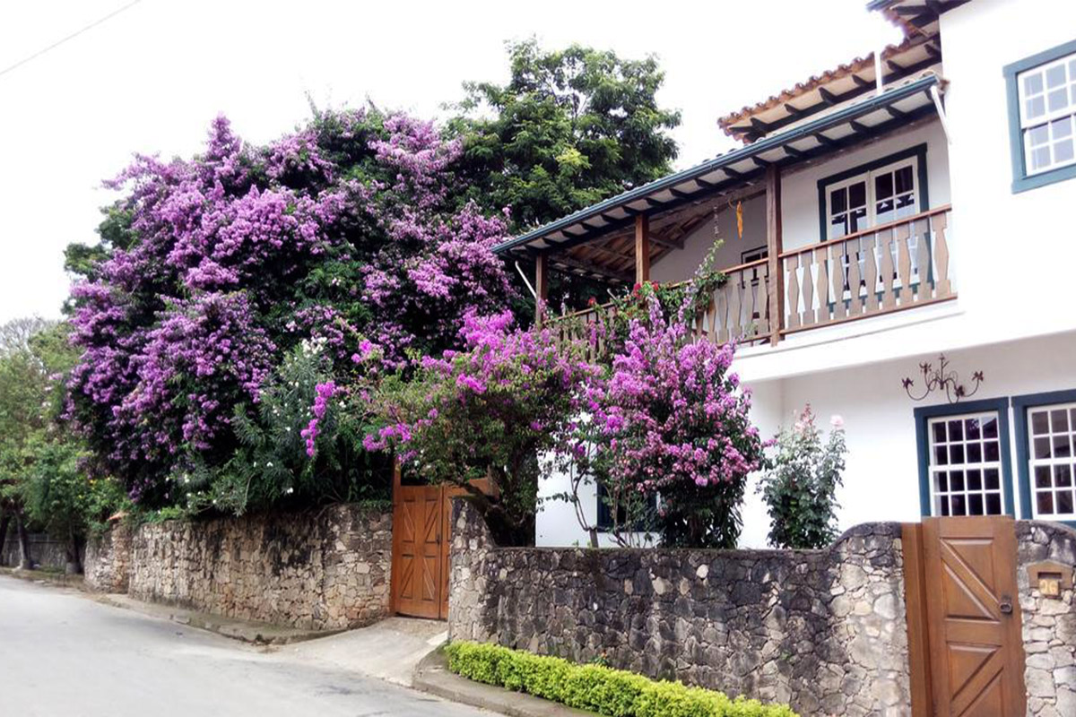 CAMA E CAFÉ TIRADENTES