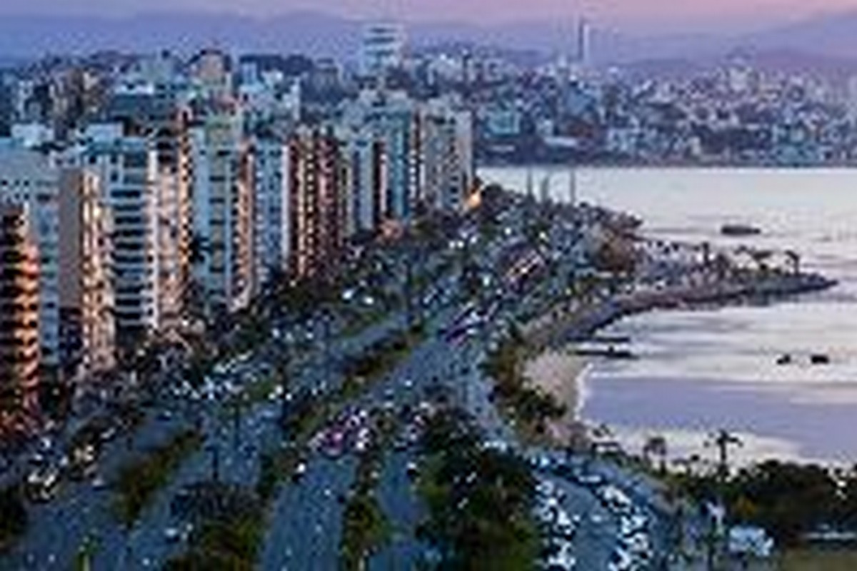  Uma bela imagem da Beira Mar Norte para combinar com esta Capital Charmosa. SETUR Florianópolis - Santa Catarina -  Foto: Mafalda Press