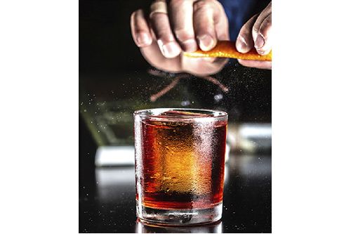 GENUÍNO BAR - DRINKS PARA O INVERNO BY KLEITON MARTINS 