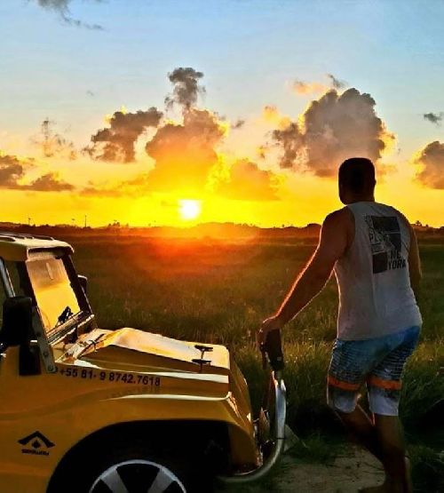 MORADOR DE PORTO DE GALINHAS, NETO DE CHE GUEVARA COMPARTILHA AS BELEZAS DO LITORAL EM SEU INSTAGRAM 