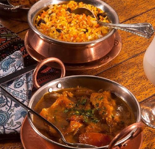 TULSI INDIAN CUISINE FAZ UM BRINDE ESPECIAL AOS PAIS! 