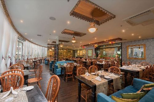 TULSI INDIAN CUISINE FAZ UM BRINDE ESPECIAL AOS PAIS! 
