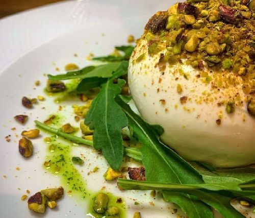 ROTEIRO GASTRONÔMICO: ONDE COMER BURRATA EM SÃO PAULO 