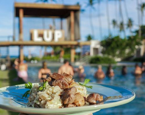 LUP BEACH CLUB É LOCAL IDEAL PARA DESFRUTAR DA PRAIA EM SIRINHAÉM (PE) 