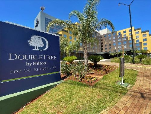 HOTEL DOUBLETREE BY HILTON É INAUGURADO EM FOZ DO IGUAÇU 