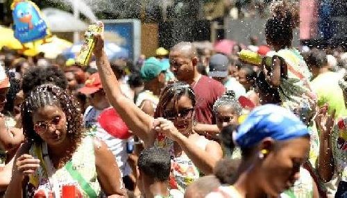 Carnaval: confira os principais destinos para cair na folia 