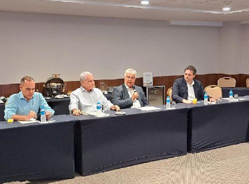Conselho Empresarial de Turismo da ACRJ debate melhorias na malha viária do estado 