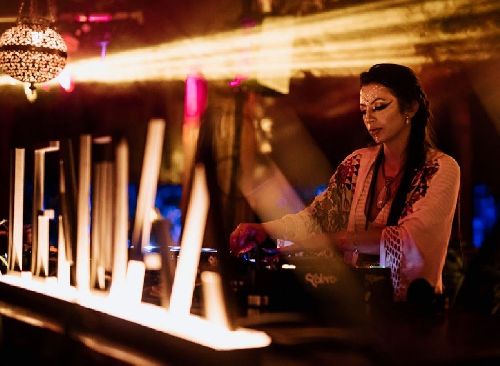 Paradisíaca cidade de Morretes (PR) recebe festival que conecta música eletrônica e natureza em meio a Mata Altântica 