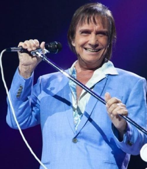 A voz, o Carisma, o Amor e toda a Emoção de Roberto Carlos no Show em São Paulo     