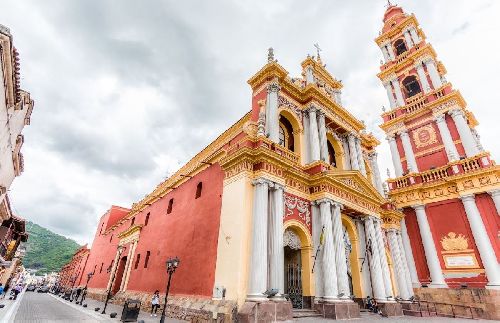 A cidade de Salta foi escolhida entre as três melhores cidades da América do Sul por sua arquitetura 
